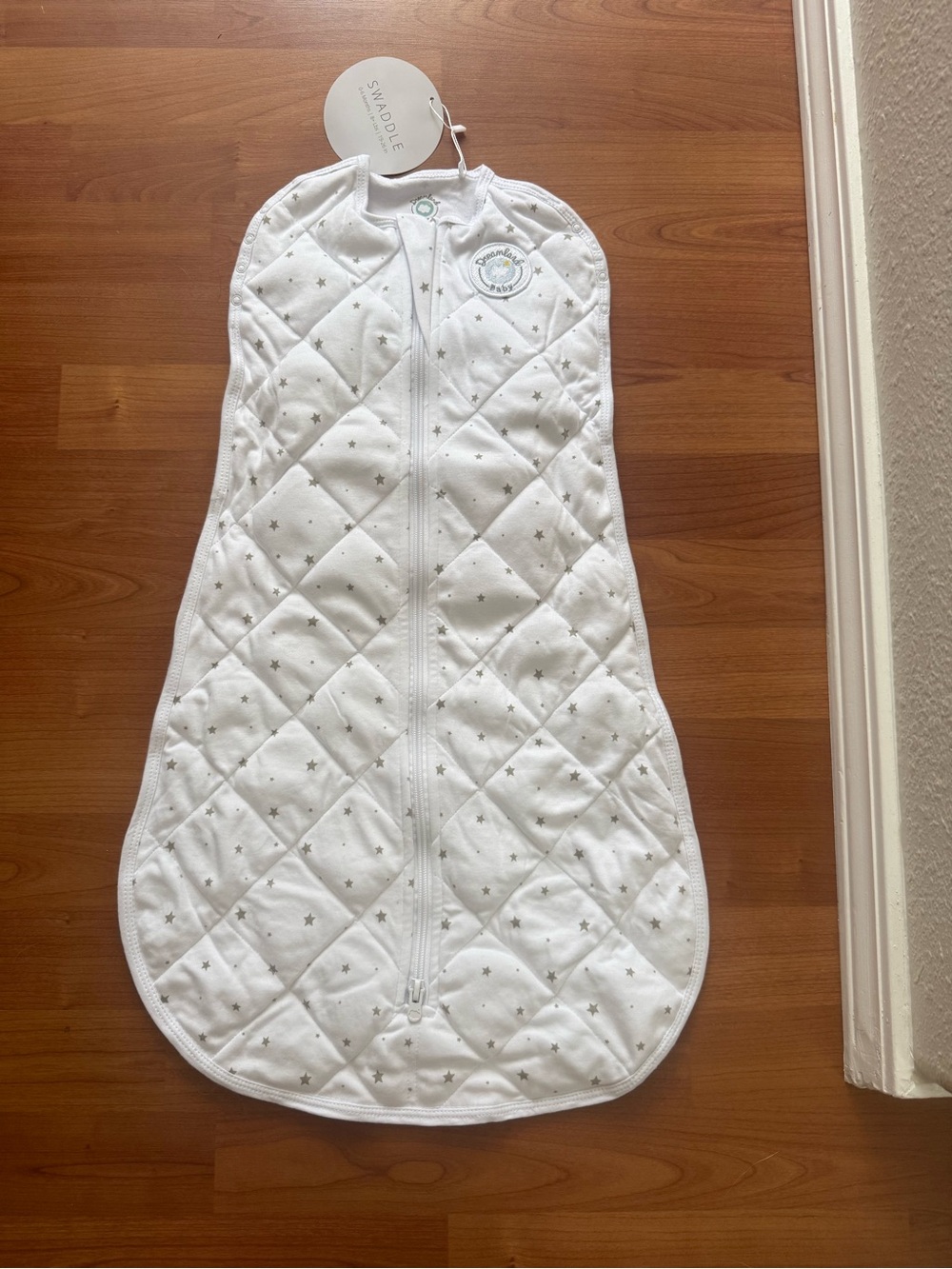 SwaddleMe White Quilted Sleep Sack with Silver Star Print